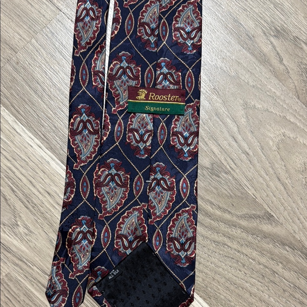 Blue Rooster Collection Blue and Red Paisley Tie - Picture 2 of 3